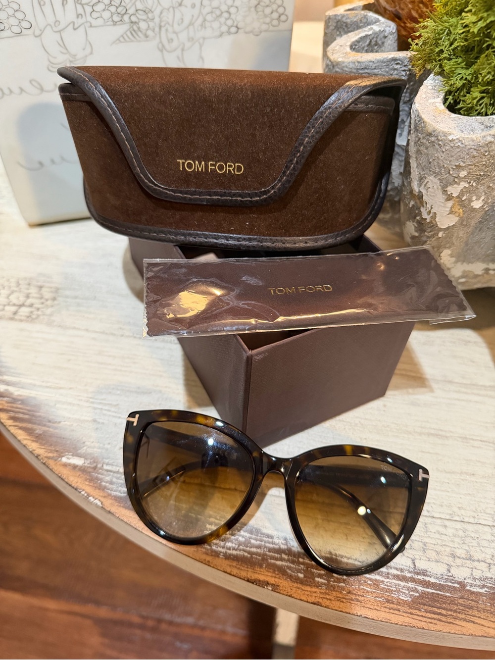 Tom Ford Women's Tortoiseshell Cat-Eye Sunglasses with Brown Gradient Lenses